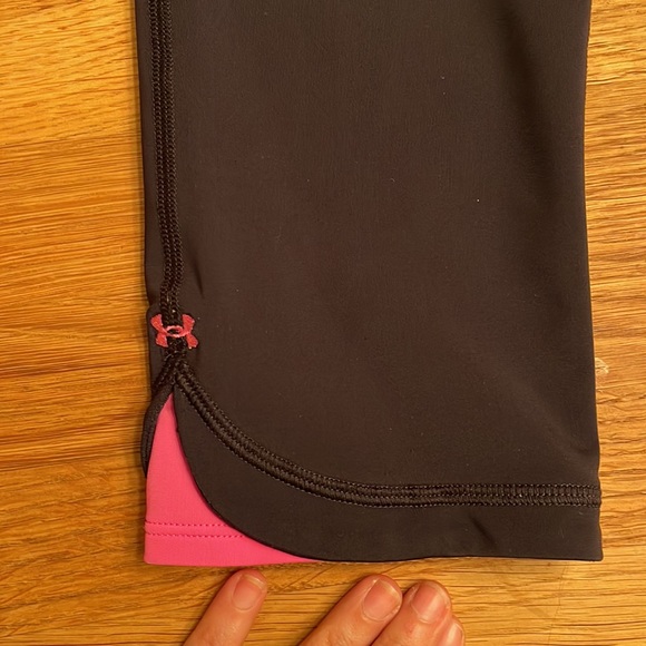 UNDER ARMOUR WOMEN'S SHATTER CAPRI - Picture 4 of 9